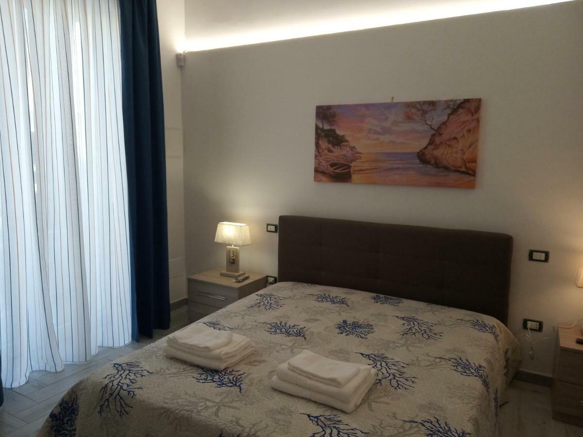 Acquazzurra Affittacamere Torre Lapillo Luaran gambar